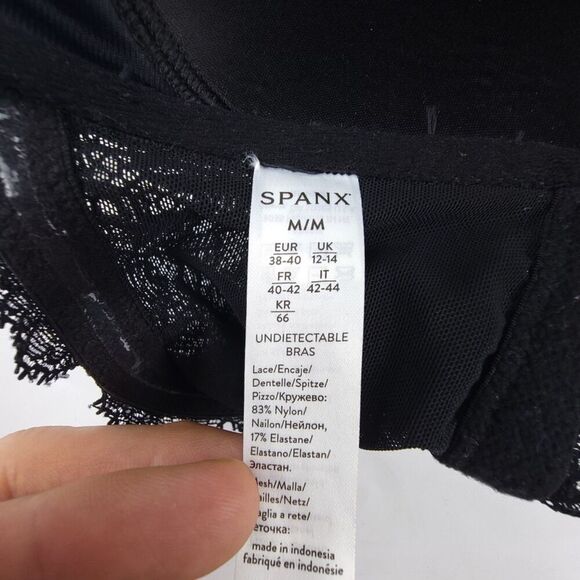 NEW Spanx Undie-Textable Better Bandeau Bra Strapless Lace Bralette Black Medium - Picture 2 of 7